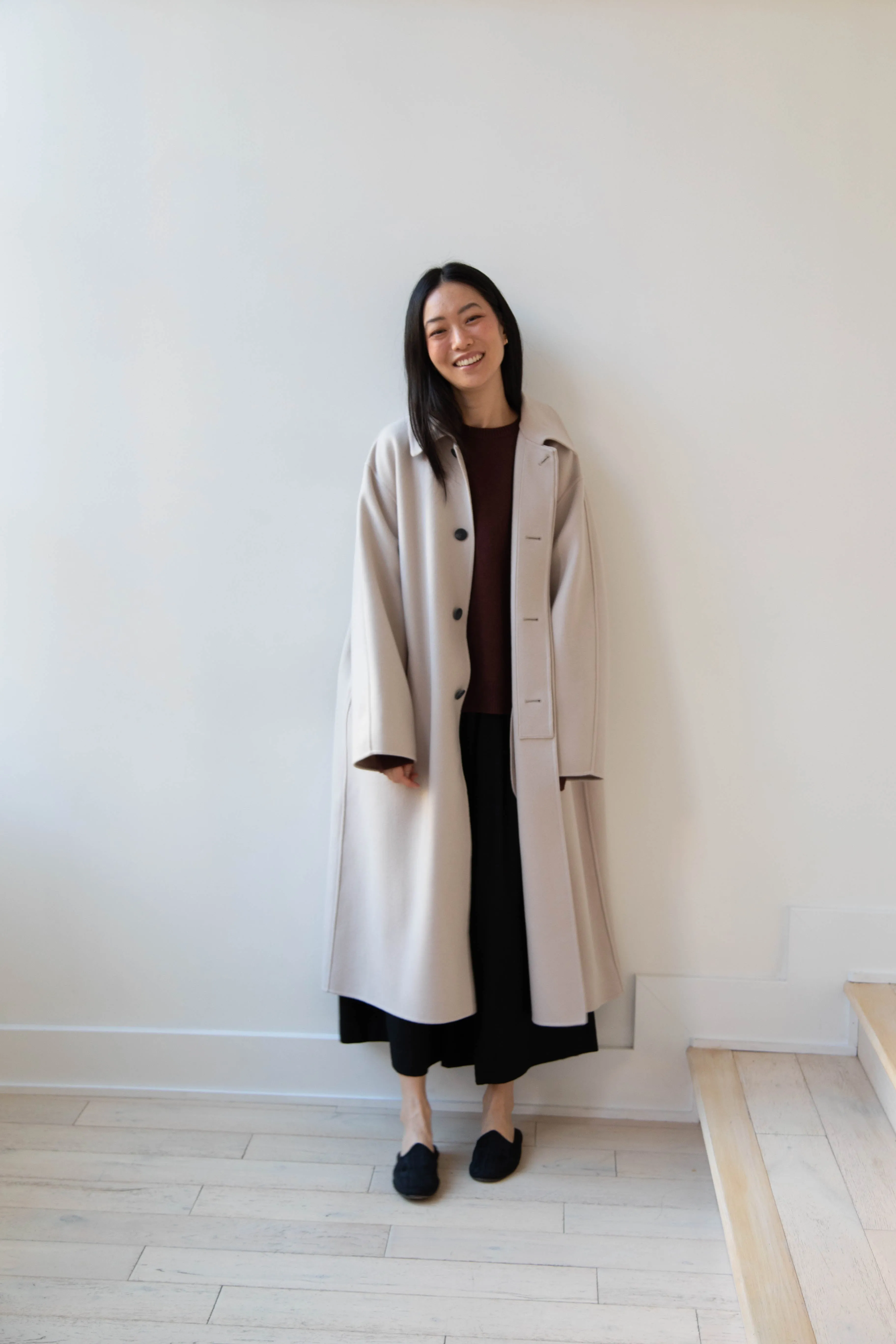 Aton | Balmacaan Coat in Beige Grey