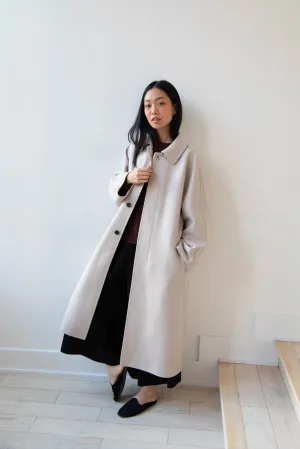 Aton | Balmacaan Coat in Beige Grey