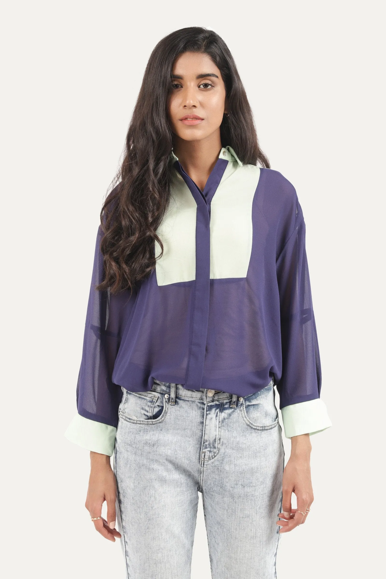 Buttoned Collar Shirt