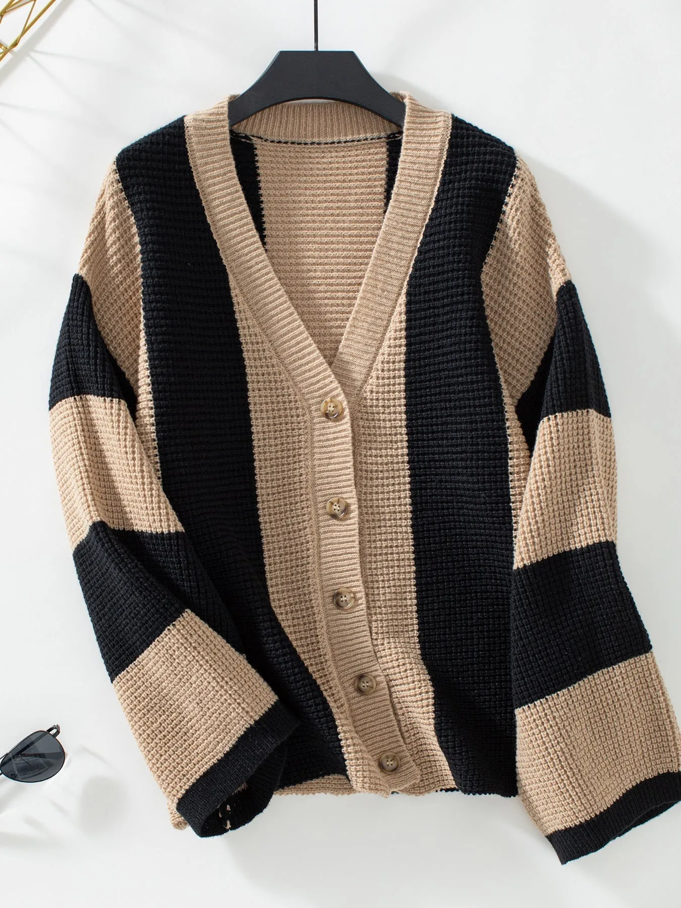 elveswallet Loose vertical striped button-down knitted cardigan