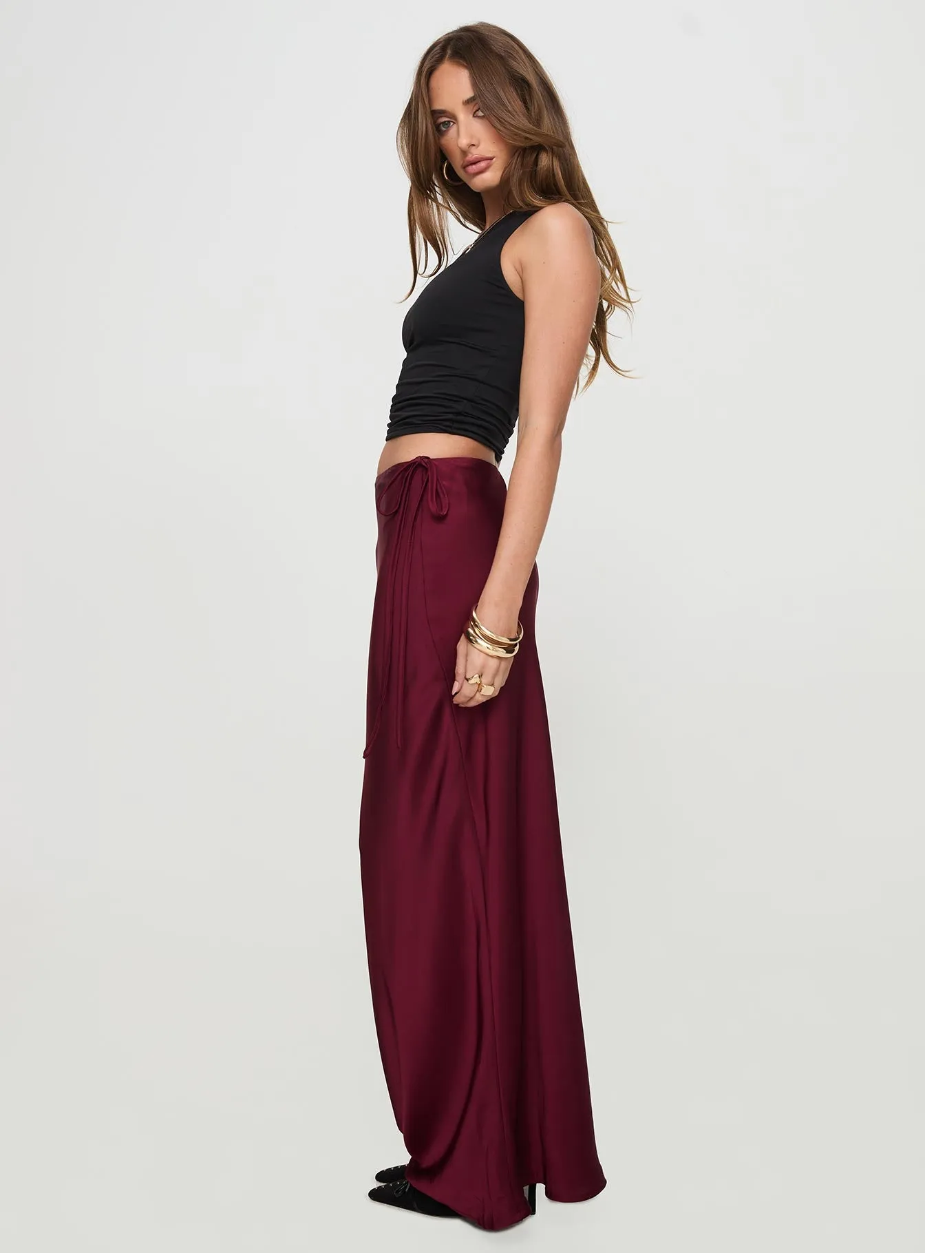 Fluttering Maxi Skirt Burgundy