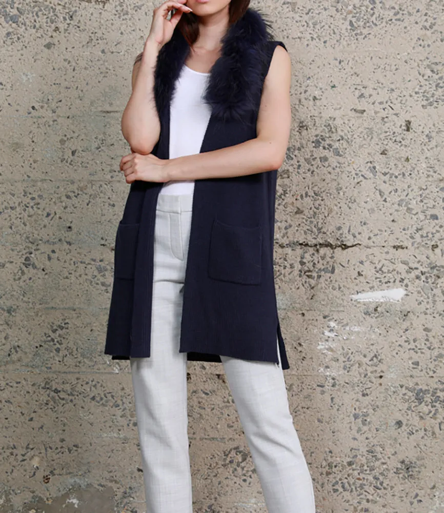 Knitted Vest with Detachable Fur Collar