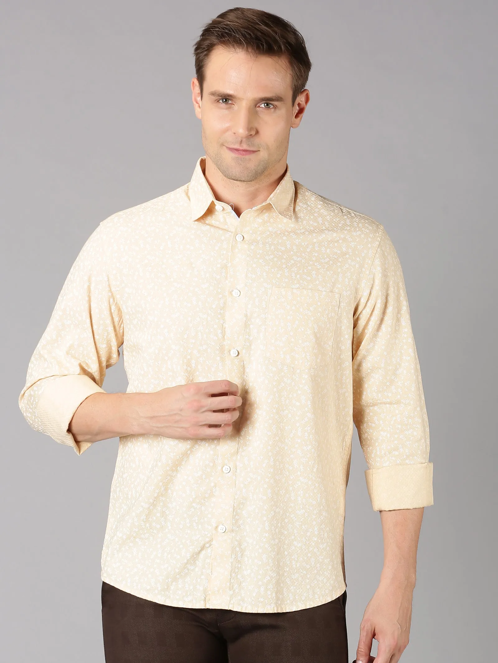 MEN'S BEIGE DOBBY PRINT SLIM FIT SHIRT