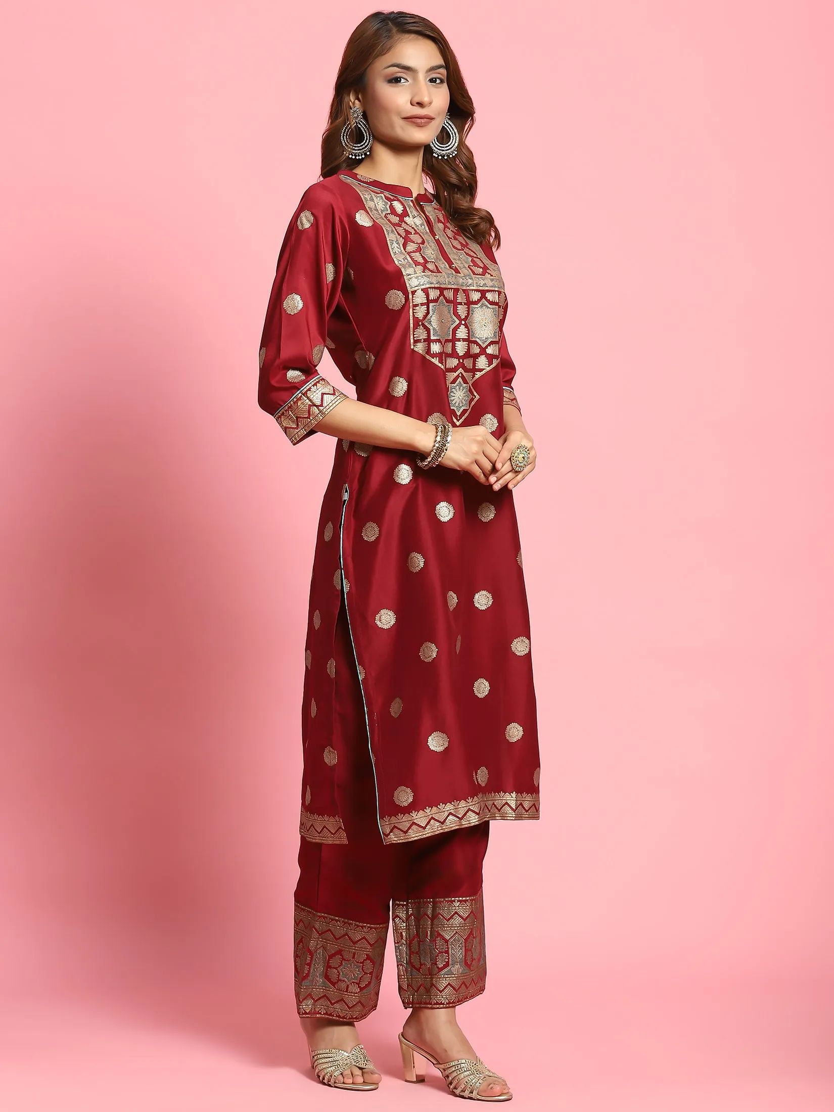 Women Burgundy Foil Print Kurta Comfort Pant Dupatta