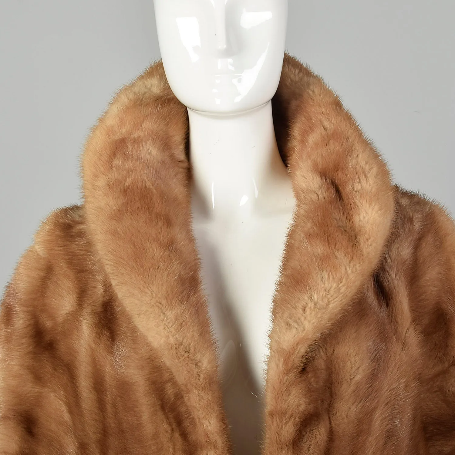 XS-Medium 1960s Brown Mink Stole